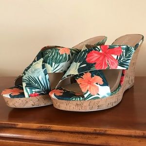 NWOT Charles by Charles David Tropical Wedges